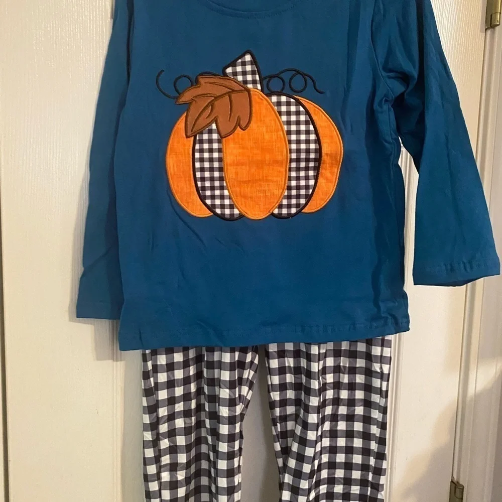 New Pumpkin Outfit - size‎ 5